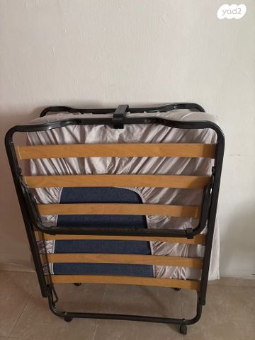 מיטה מתקפלת