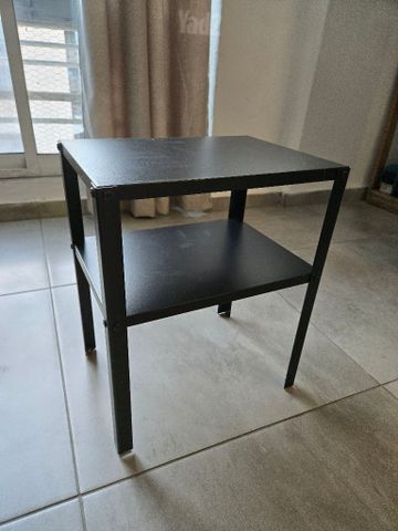 שידת לילה ממתכת