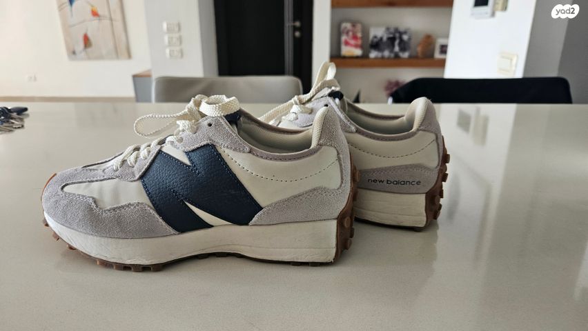 נעלי New Balance