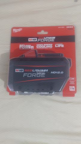 סוללת 12 אמפר M18FORGE מילווקי