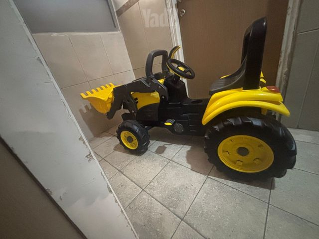 טרקטור לילדים