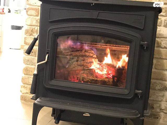 קמין עצים JOTUL F50