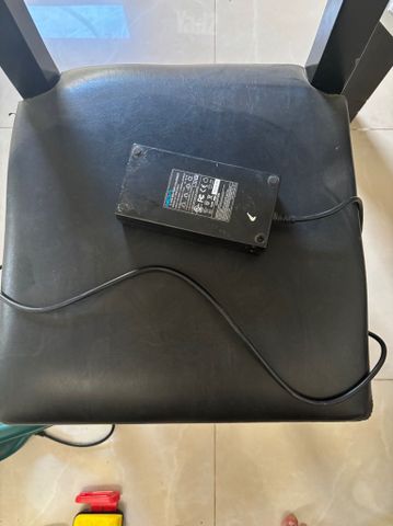 ‏מטען 48 וולט