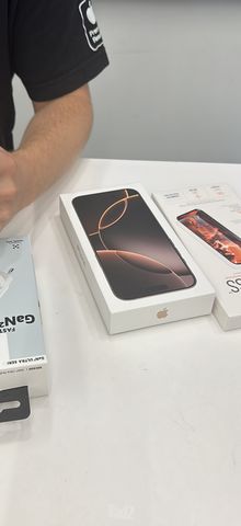 איפון 16 פרו מקס