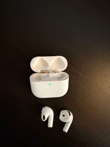 Apple Airpods 4