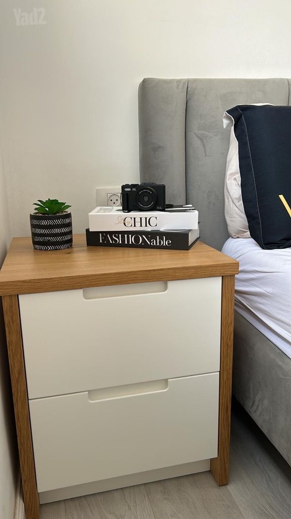 שידה מעץ מלא