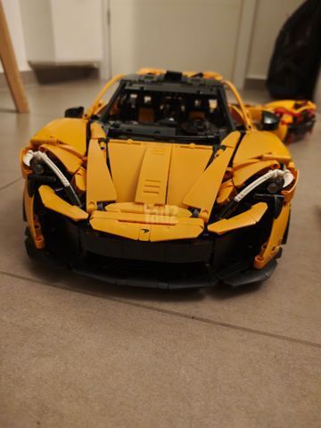 מקלארן P1 לגו ענק Lego
