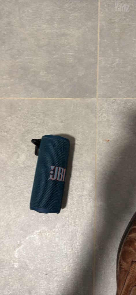 JBL grip