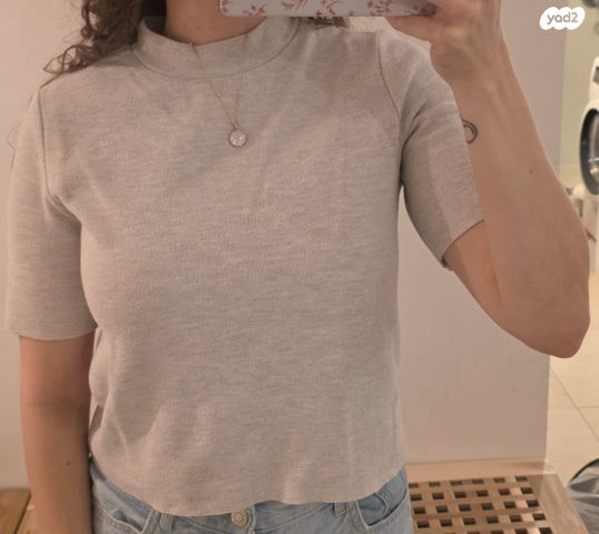 חולצה של PULL&BEAR מידה M