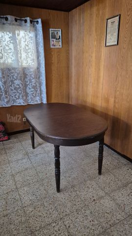 שולחן