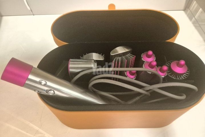 Dyson airwrap