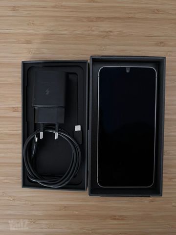 Samsung Galaxy S25 12/256