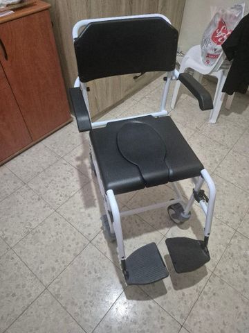 עגלת שרותים