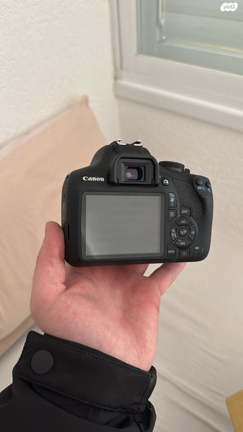 למכירה: Canon EOS 2000D + עדשה