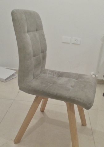 3 כיסאות