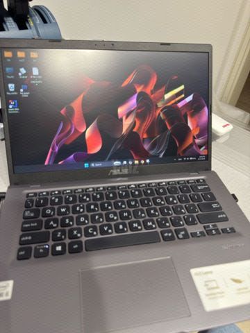 מחשב נייד ASUS