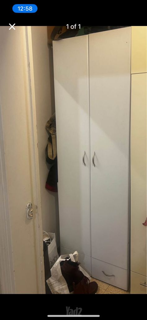ארון תלייה /closet/ Wardrobe