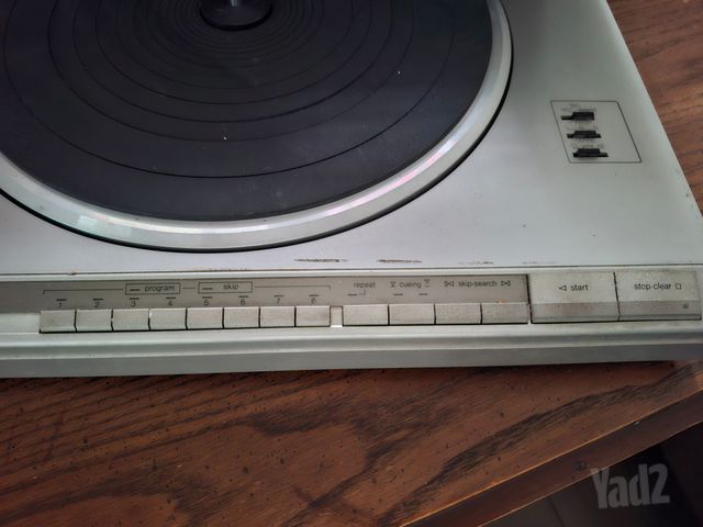 Technics SL-L3 Turntable