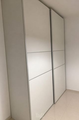 ארון הזזה