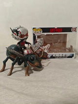 פופ ant man גדול