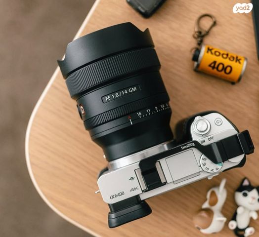 עדשת סיגמא חדשה