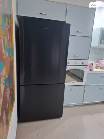 מקרר Hisense