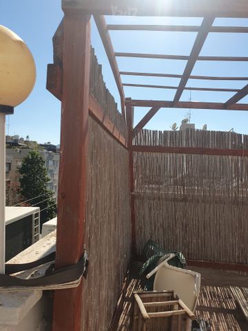 פרגולה מעץ מלא