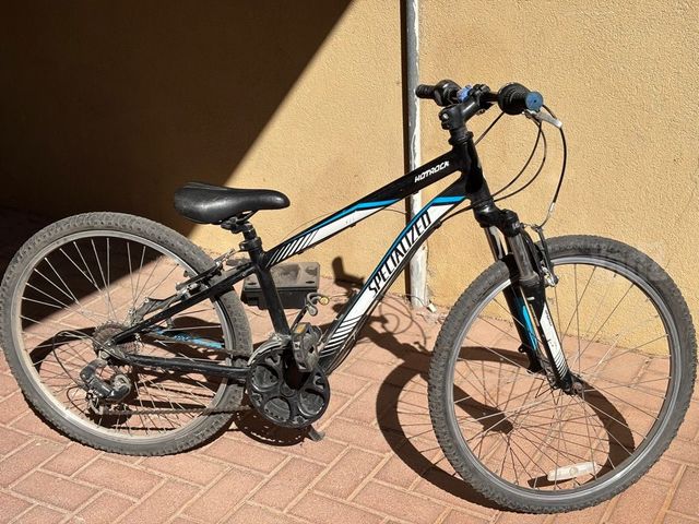 Specialized Hotrock 24