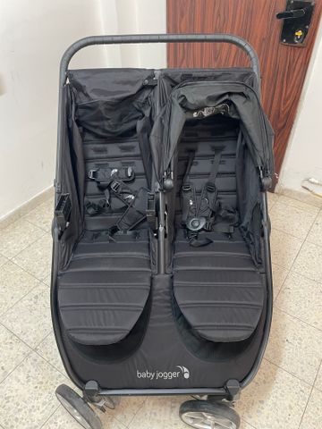 עגלת אחים