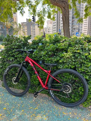 אופני הרים GT AVALANCHE ELITE