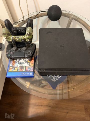 PS4