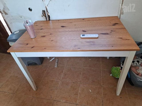 שולחן