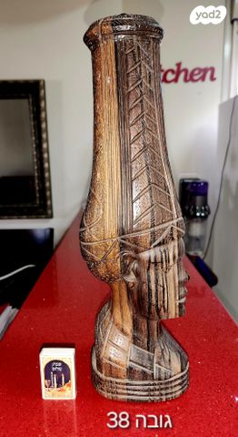 2 פסלים מיוחדים