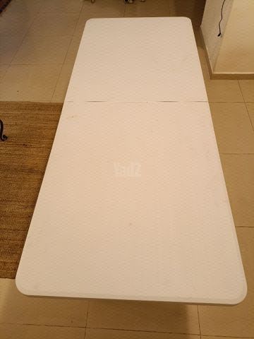 שולחן מתקפל