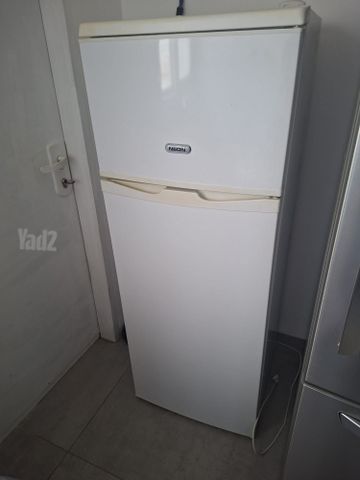 מקרר קטן