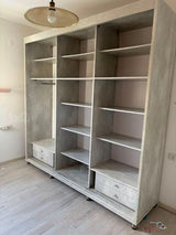 ארון הזזה