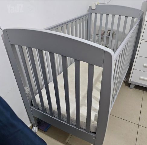 מיטת תינוק
