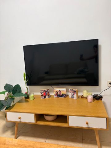שולחן מזנון קטן