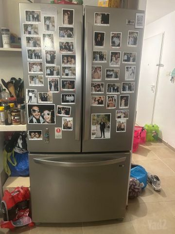 מקרר LG עם פריזר