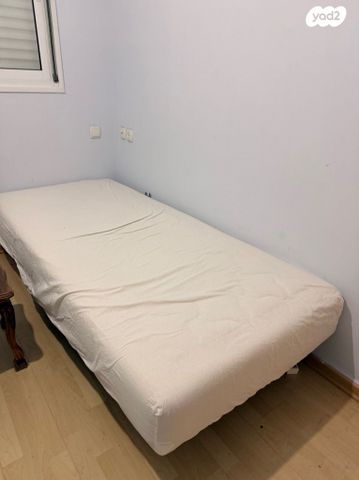 מיטת יחיד