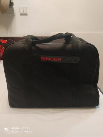 מכונת תפירה   SINGER