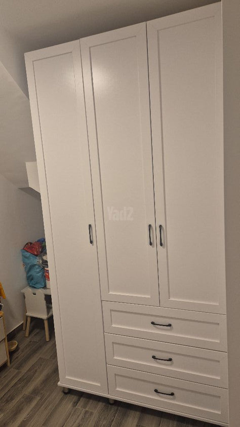 ארון בגדים