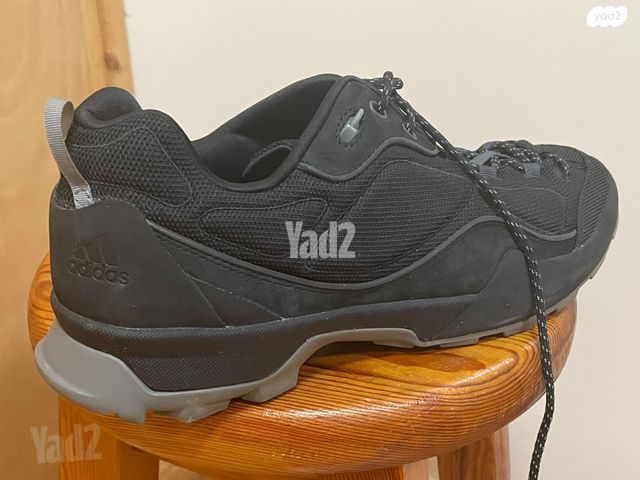 נעלי טיולים