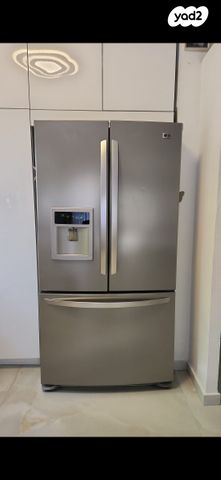 מקרר LG 698 ליטר
