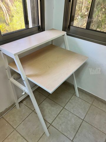 שולחן מחשב