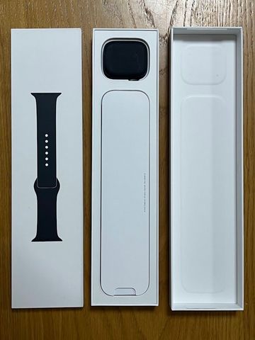 Apple Watch 8 (GPS + Cellular)
