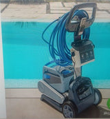 רובוט לבריכה Dolphin M700