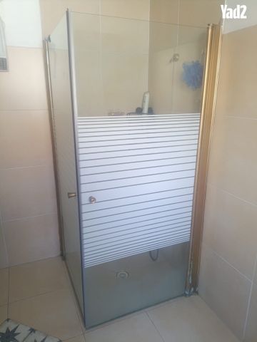 מקלחון 90*90 פינתי