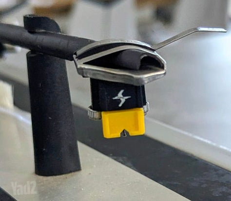 פטיפון THORENS