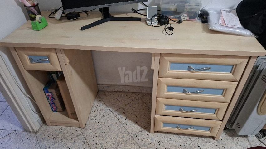 שולחן כתיבה